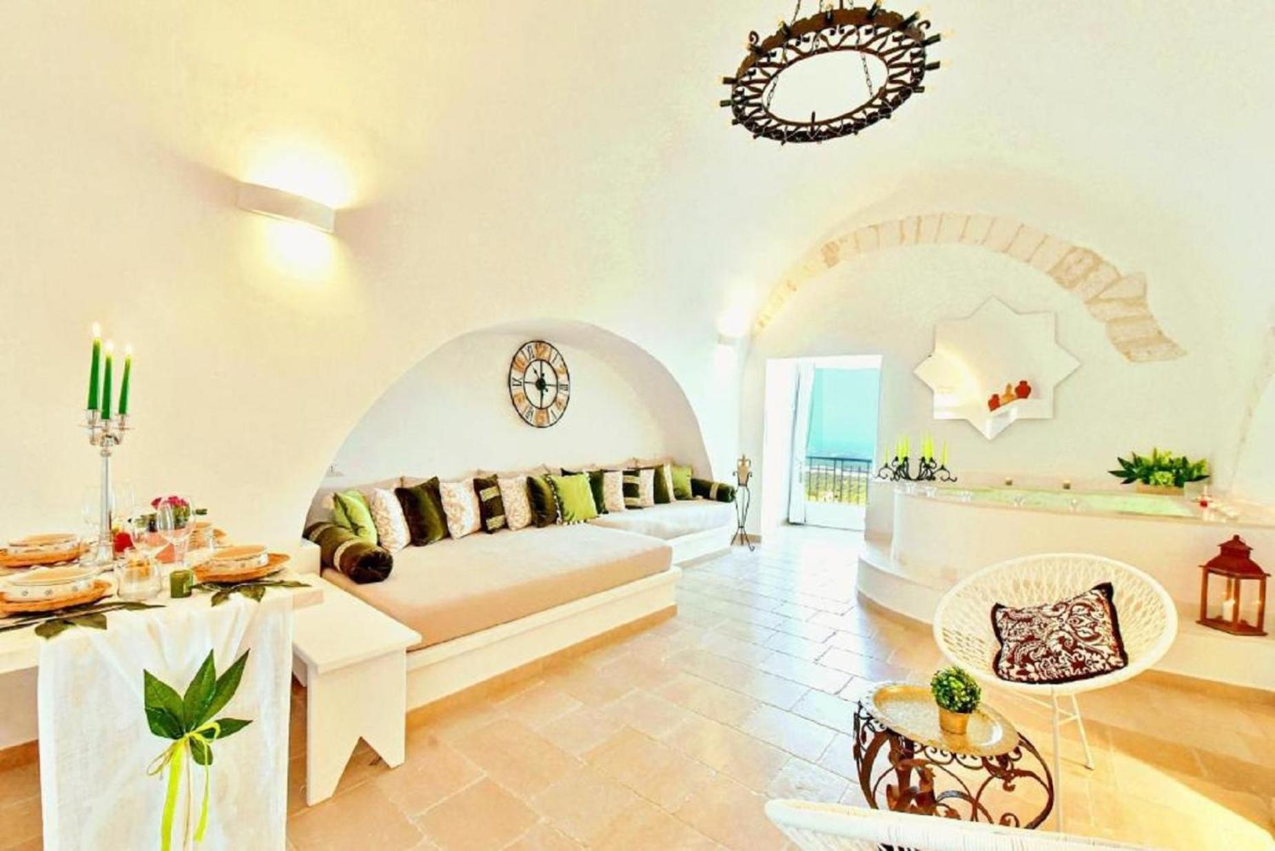 Stellaris Suite Con Jacuzzi Idromassaggio E Incantevole Vista Mare Ostuni Eksteriør bilde